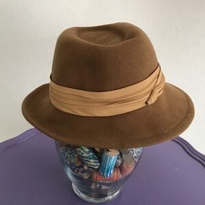 Betmar vintage union made camel color wool felt fedora. Size small to medium.